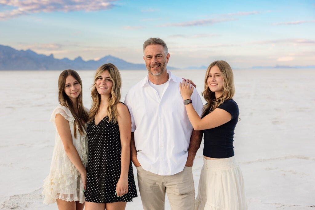 Family photos on the Bonneville Salt Flats in Utah with Poppy & Hive Photography.
